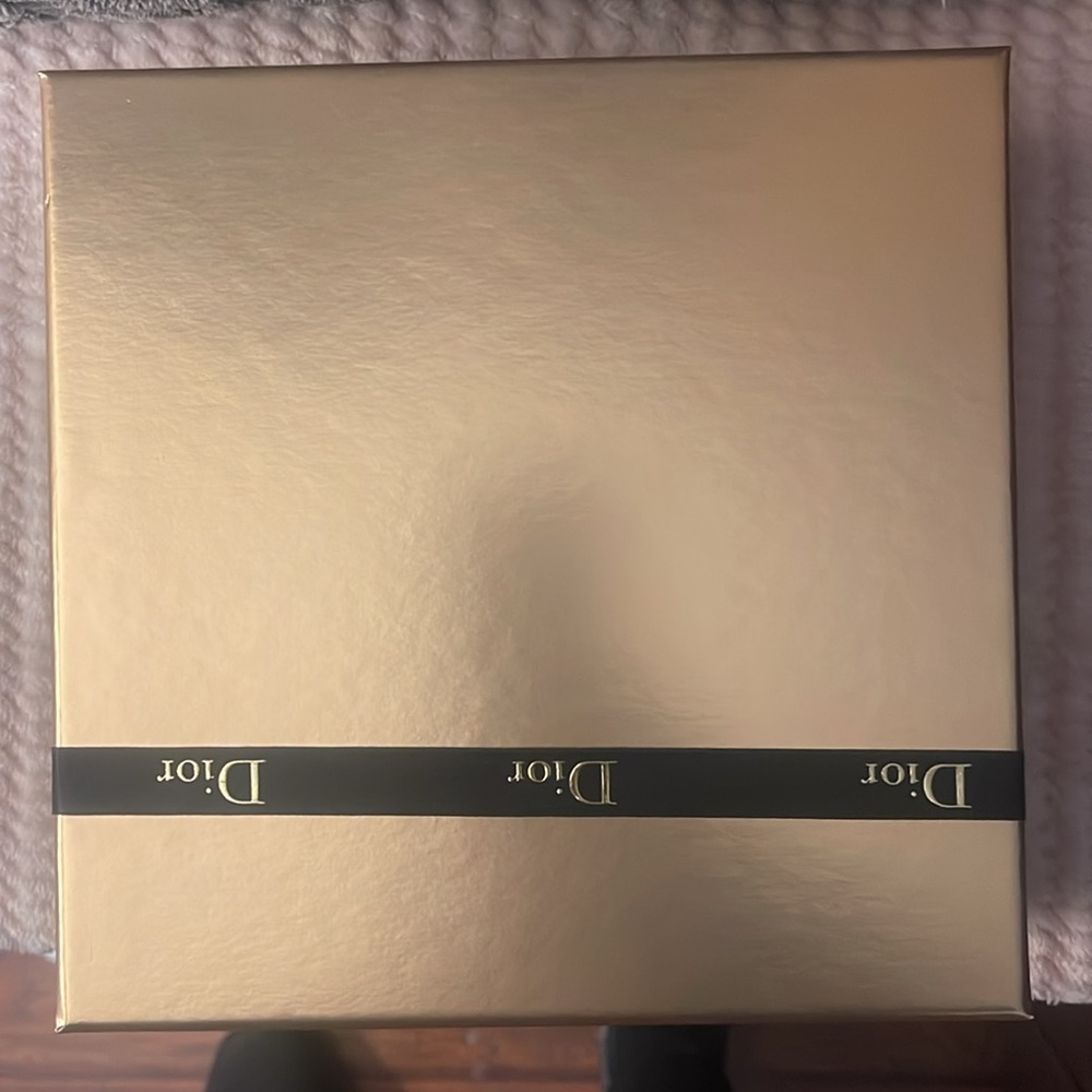 Dior gift box and ribbon - Picture 4 of 6